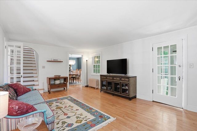 166 Kensington Drive, Madison, WI 53704