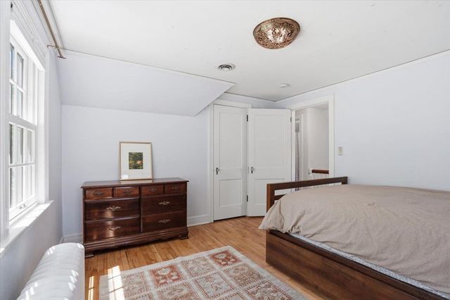 166 Kensington Drive, Madison, WI 53704