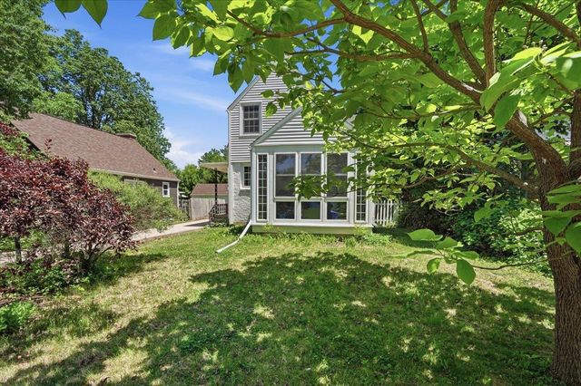 166 Kensington Drive, Madison, WI 53704