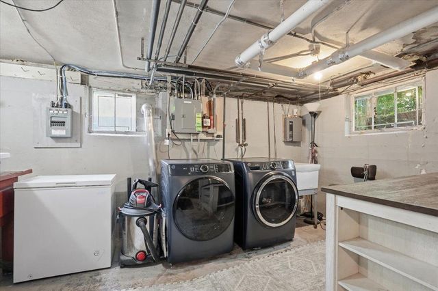 166 Kensington Drive, Madison, WI 53704