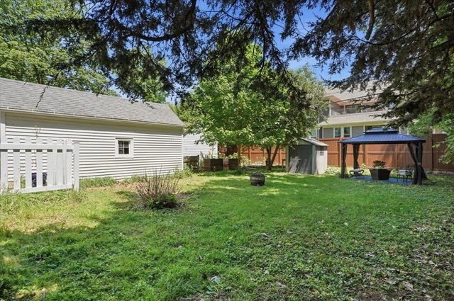 166 Kensington Drive, Madison, WI 53704
