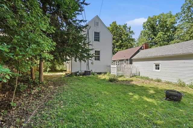 166 Kensington Drive, Madison, WI 53704