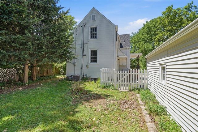 166 Kensington Drive, Madison, WI 53704