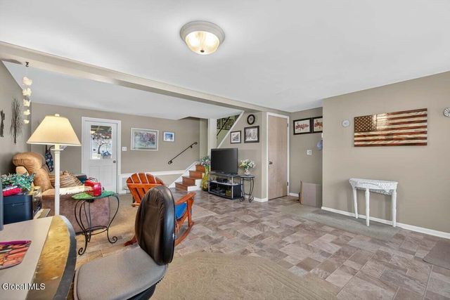 1262 S Kelley Road, Princetown, NY 12306