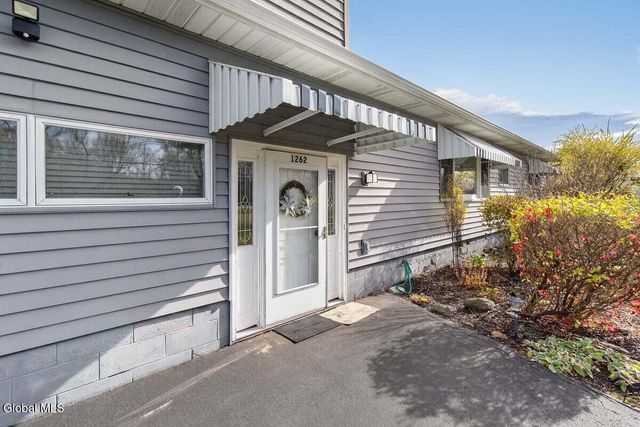 1262 S Kelley Road, Princetown, NY 12306