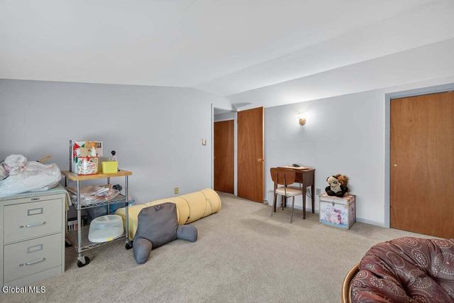 1262 S Kelley Road, Princetown, NY 12306