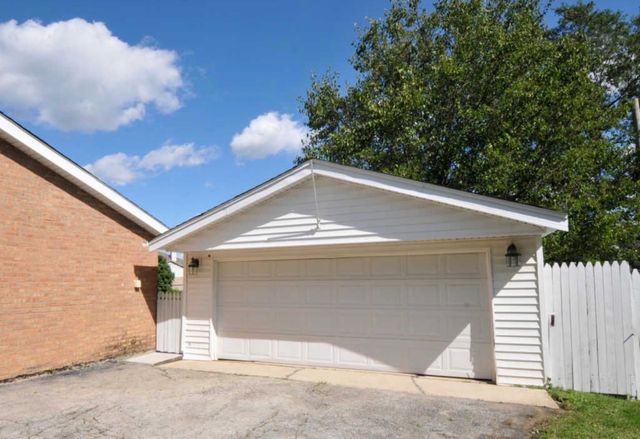 16121 S 88th Avenue, Orland Park, IL 60462