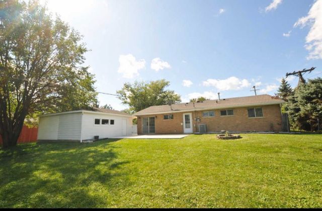 16121 S 88th Avenue, Orland Park, IL 60462