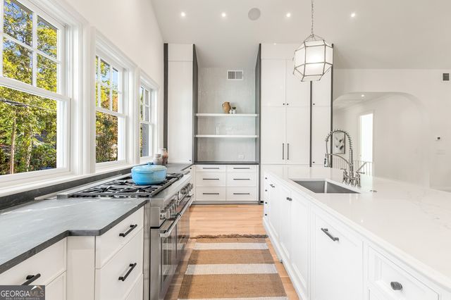1323 N Highland Avenue NE, Atlanta, GA 30306