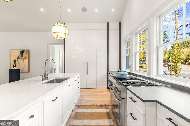 1323 N Highland Avenue NE, Atlanta, GA 30306