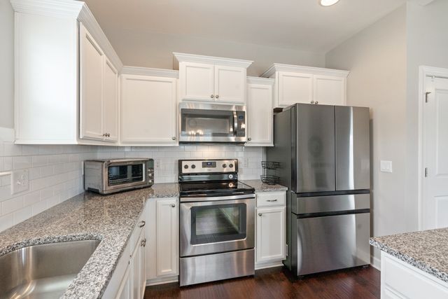 5905 Covent Ln, Smyrna, TN 37167