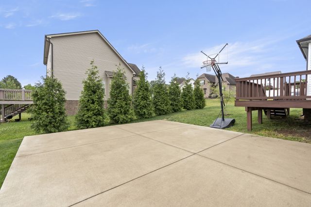 5905 Covent Ln, Smyrna, TN 37167