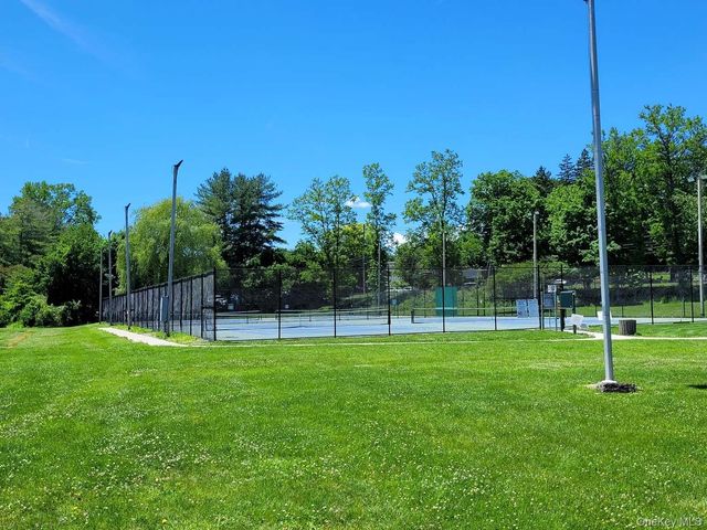31 Timber Ridge, Mount Kisco, NY 10549