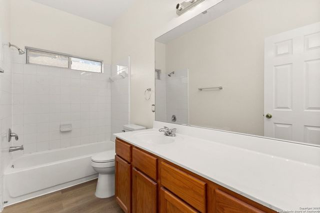 570 American Flag, Schertz, TX 78108