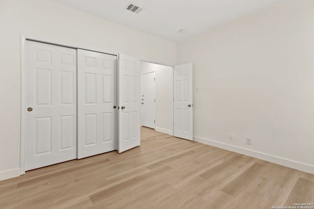 570 American Flag, Schertz, TX 78108