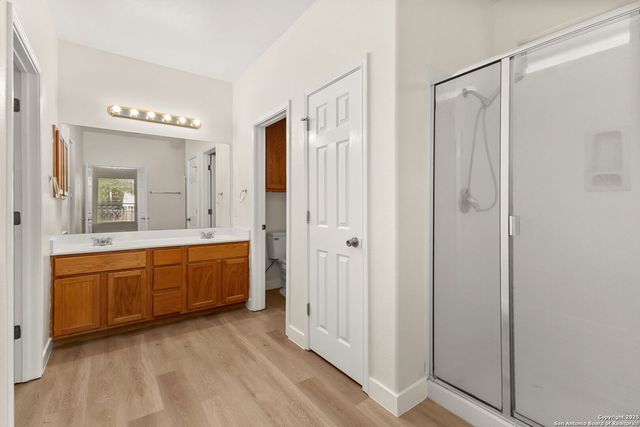 570 American Flag, Schertz, TX 78108