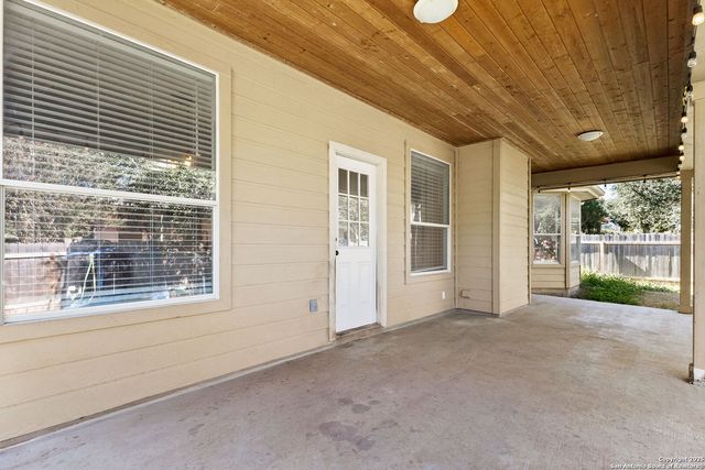 570 American Flag, Schertz, TX 78108