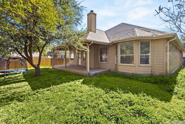 570 American Flag, Schertz, TX 78108