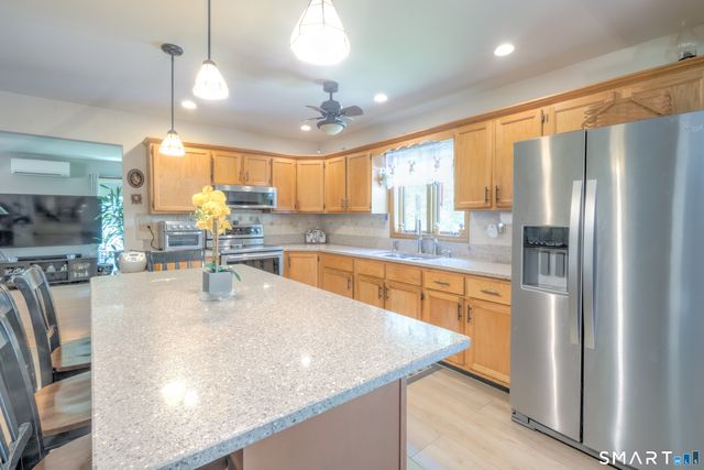 163 West View Road, Southbury, CT 06488