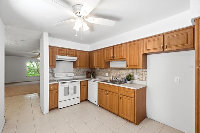 520 WINDMEADOWS STREET 520, Altamonte Springs, FL 32701