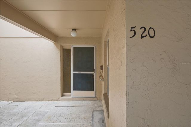 520 WINDMEADOWS STREET 520, Altamonte Springs, FL 32701