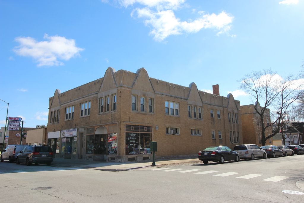 6057 W Addison Street, Chicago, IL 60634