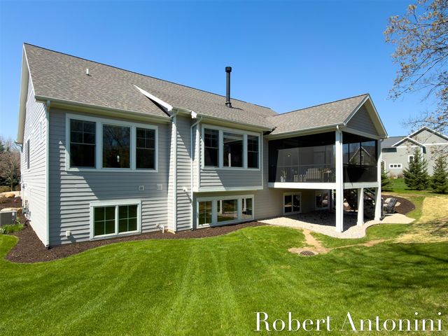 2352 Lake Birch Court, Grand Rapids, MI 49525