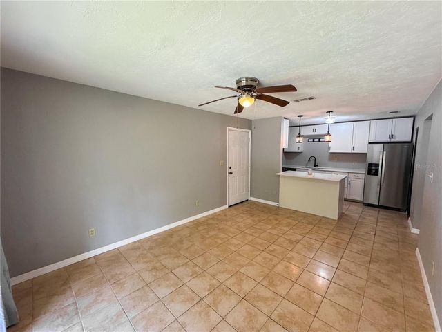 1015 SW 9TH STREET D21, Gainesville, FL 32601