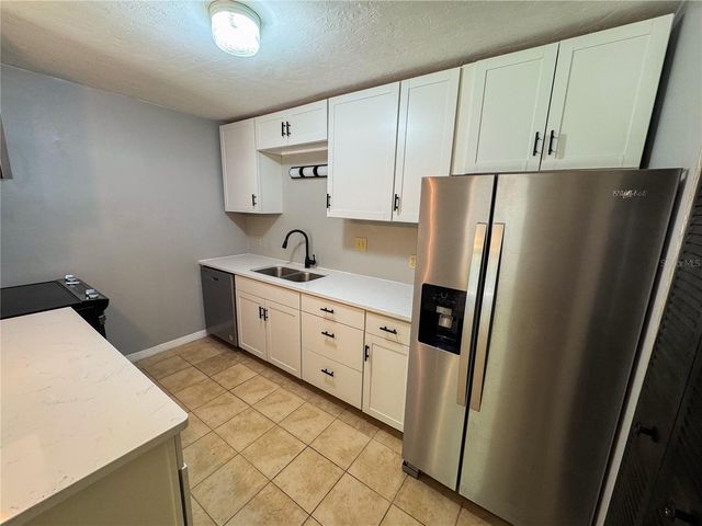 1015 SW 9TH STREET D21, Gainesville, FL 32601