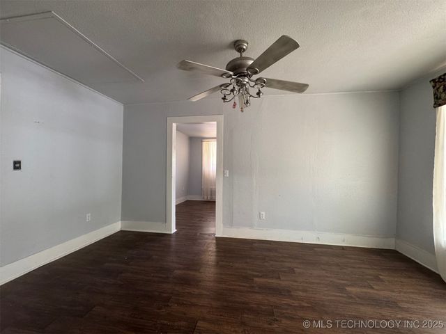 345 E Cumberland Avenue, Stringtown, OK 74569