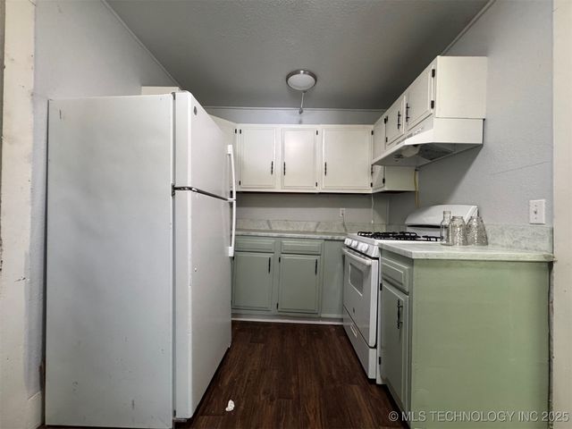 345 E Cumberland Avenue, Stringtown, OK 74569