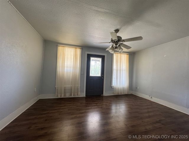 345 E Cumberland Avenue, Stringtown, OK 74569