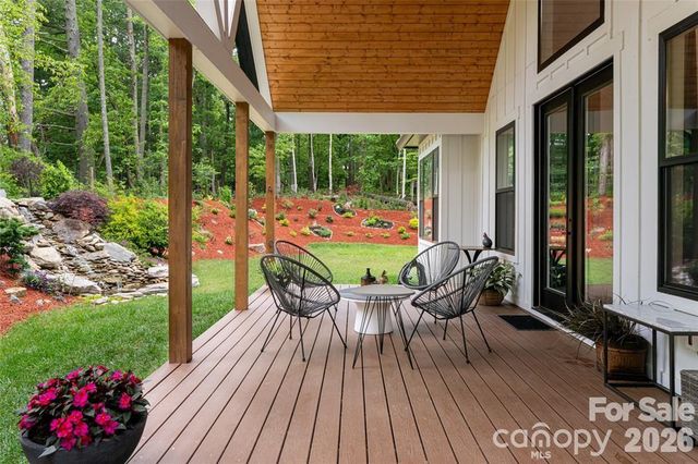 99 Timber Ridge Circle, Leicester, NC 28748
