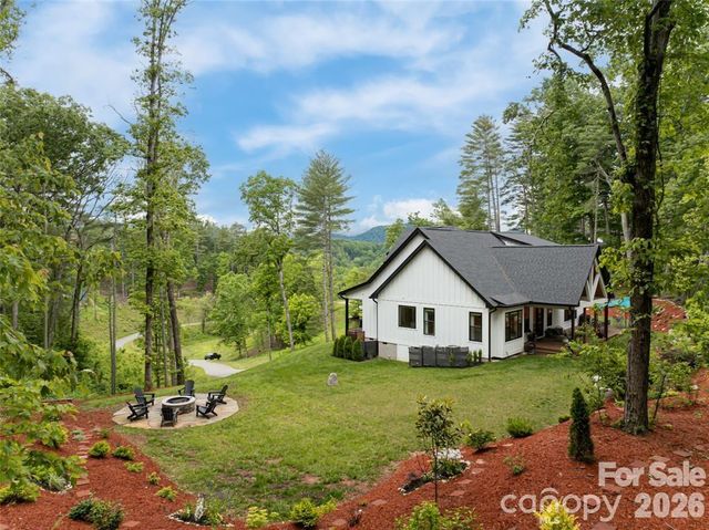 99 Timber Ridge Circle, Leicester, NC 28748