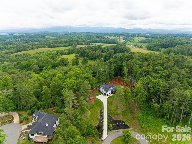 99 Timber Ridge Circle, Leicester, NC 28748