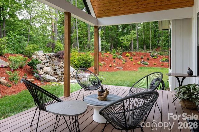 99 Timber Ridge Circle, Leicester, NC 28748