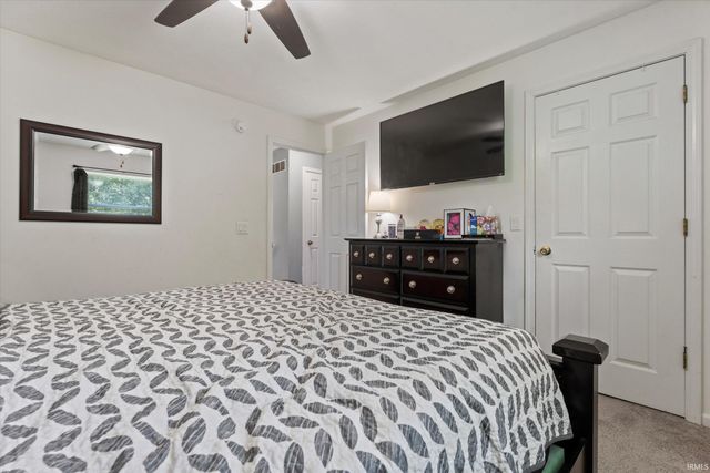 1806 Woodland Drive, Elkhart, IN 46514