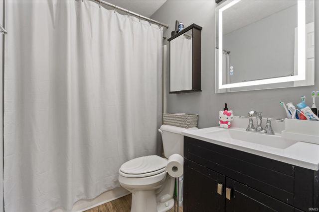 1806 Woodland Drive, Elkhart, IN 46514