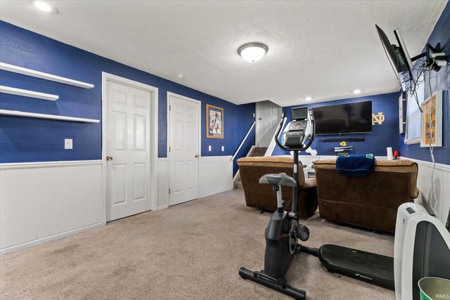 1806 Woodland Drive, Elkhart, IN 46514