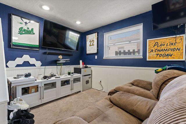 1806 Woodland Drive, Elkhart, IN 46514