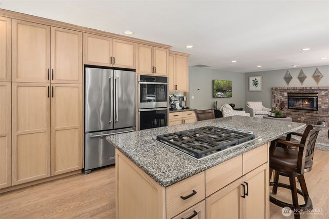 21641 SE 249th Street, Maple Valley, WA 98038