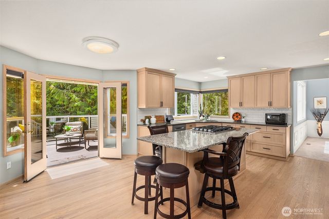 21641 SE 249th Street, Maple Valley, WA 98038