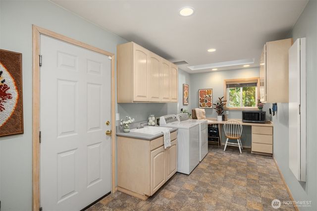 21641 SE 249th Street, Maple Valley, WA 98038