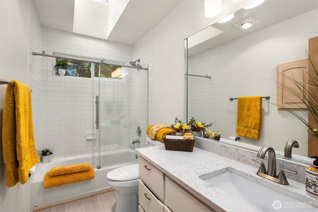 21641 SE 249th Street, Maple Valley, WA 98038