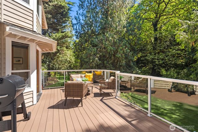 21641 SE 249th Street, Maple Valley, WA 98038