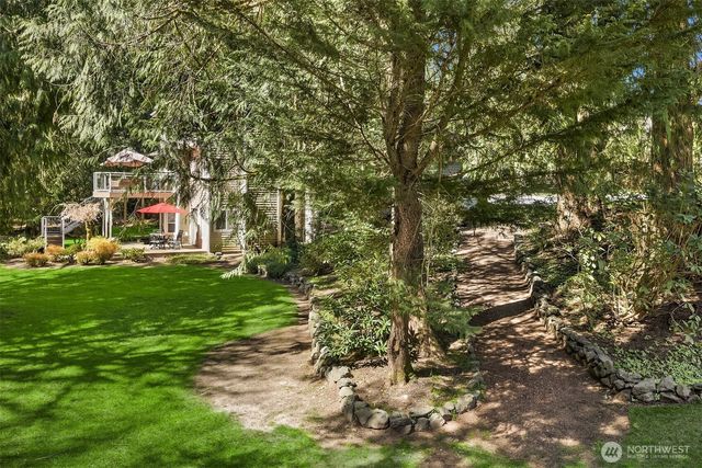 21641 SE 249th Street, Maple Valley, WA 98038