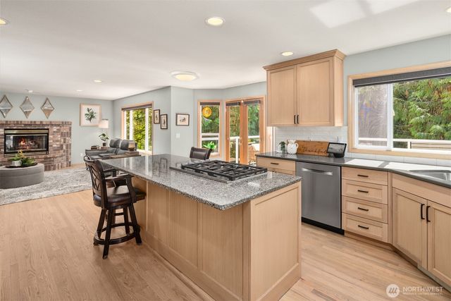 21641 SE 249th Street, Maple Valley, WA 98038