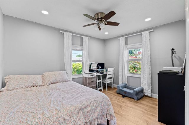 620 N B Street, Lake Worth Beach, FL 33460
