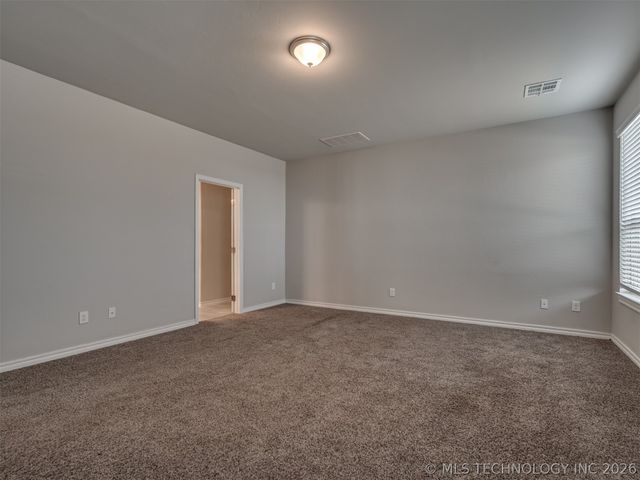 11133 NW 95th Court, Yukon, OK 73099