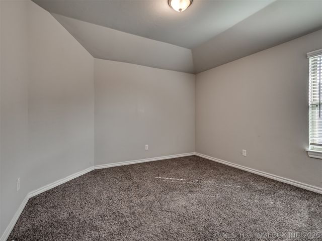 11133 NW 95th Court, Yukon, OK 73099